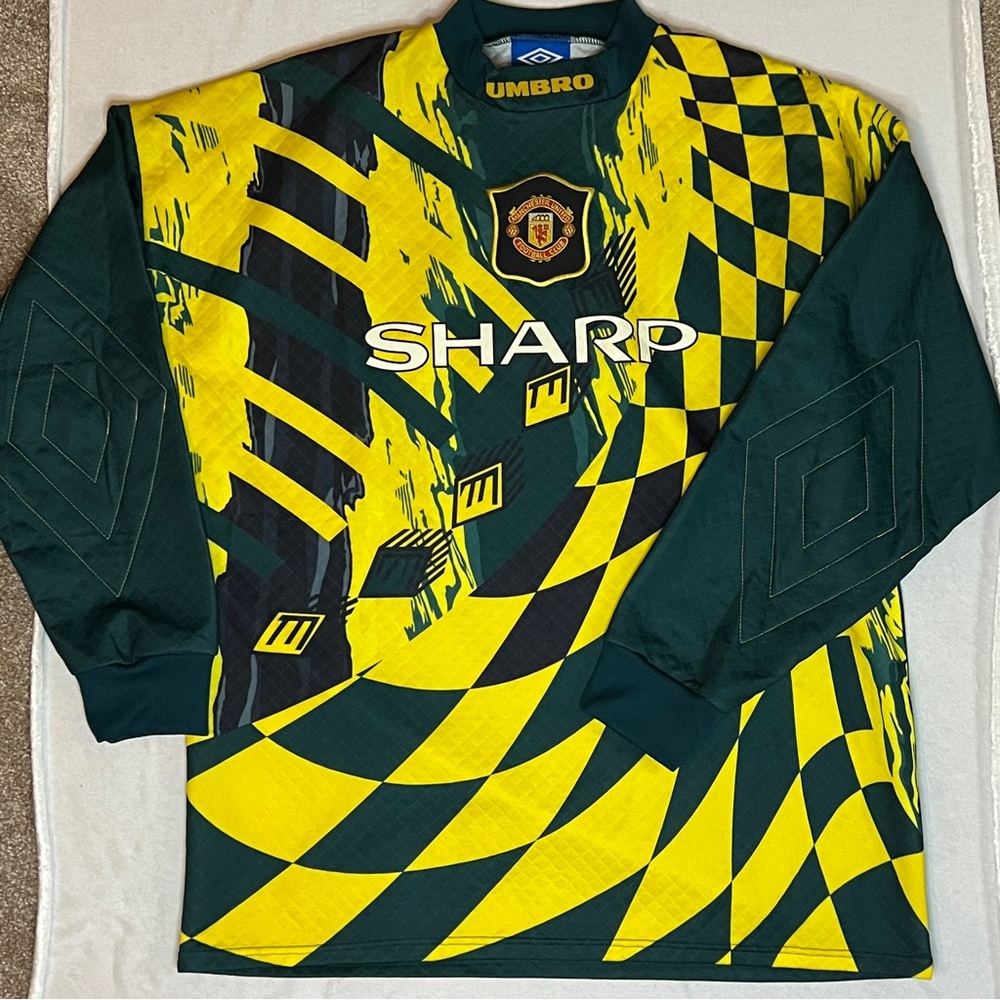 Manchester United 1994-95 GK jersey